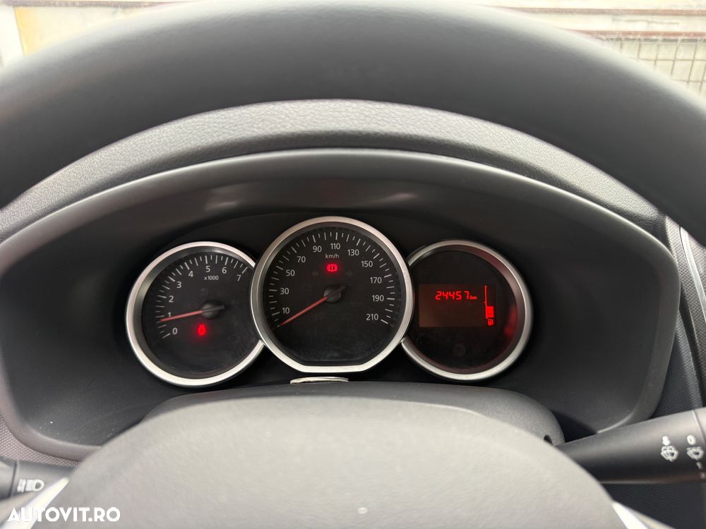 Dacia Logan 0.9 TCe Laureate - 9