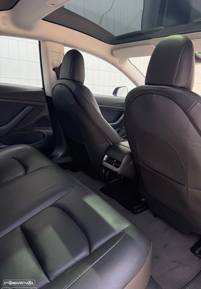 Tesla Model 3 Standard Range Plus RWD - 4