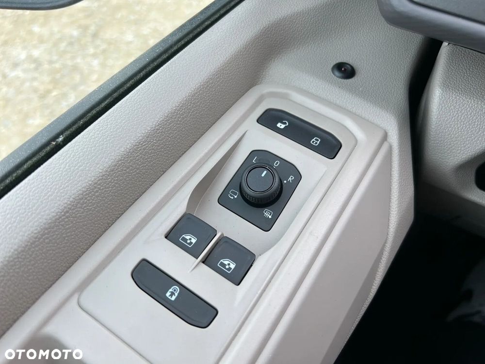 Volkswagen California - 30