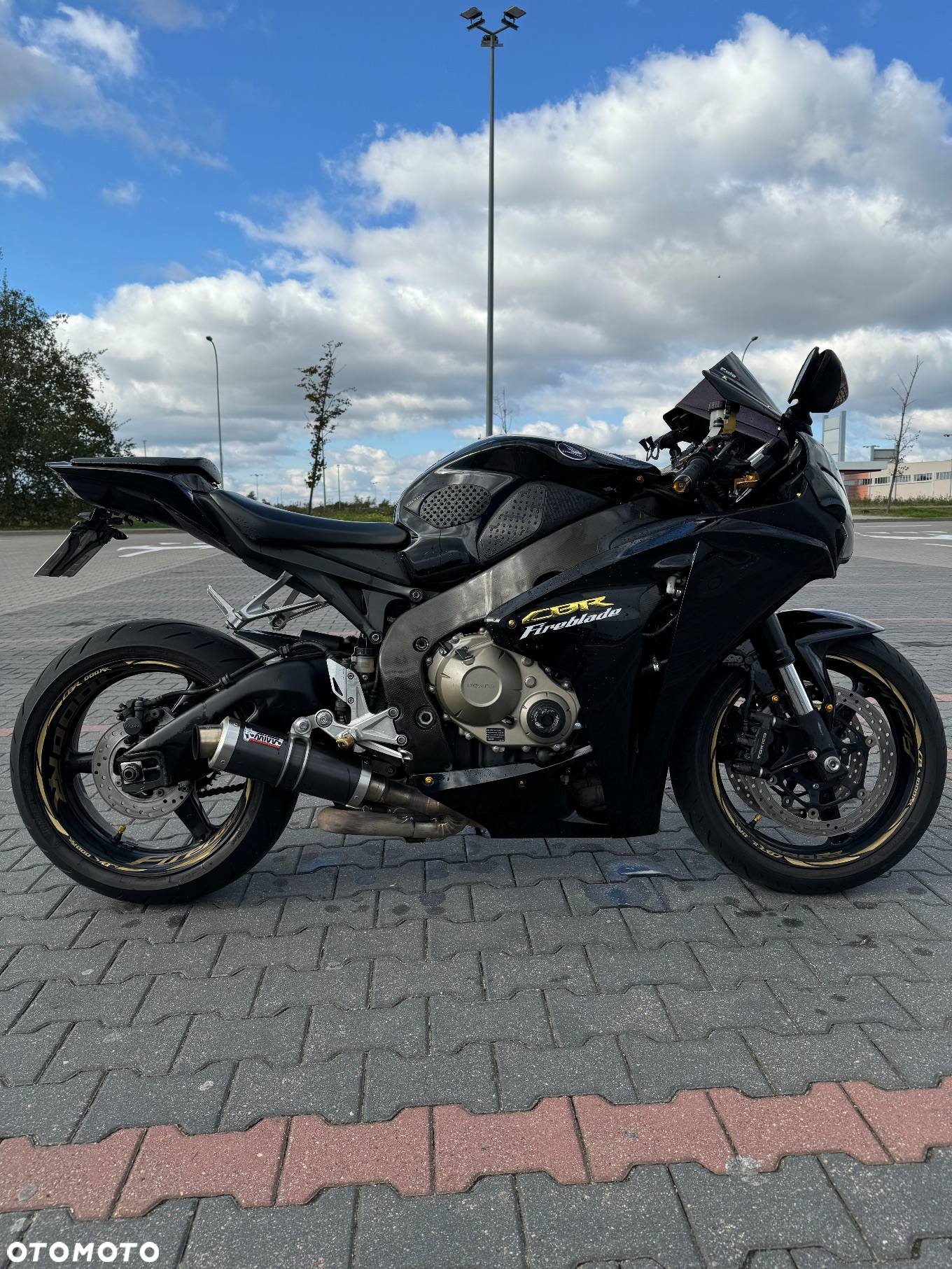 Honda CBR - 3