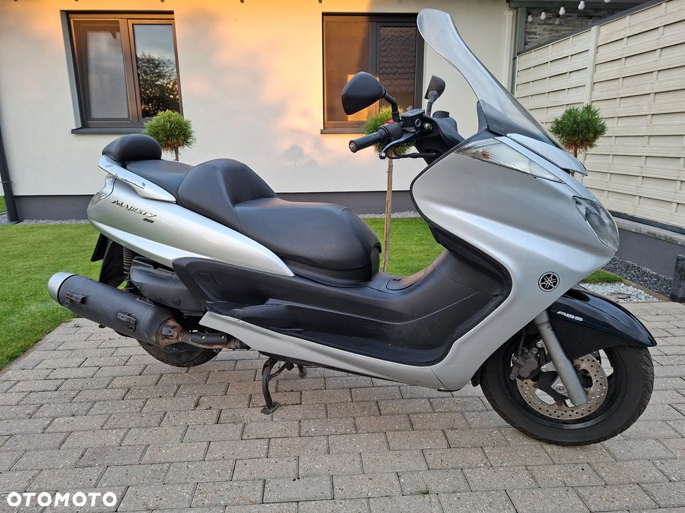 Yamaha Majesty - 1