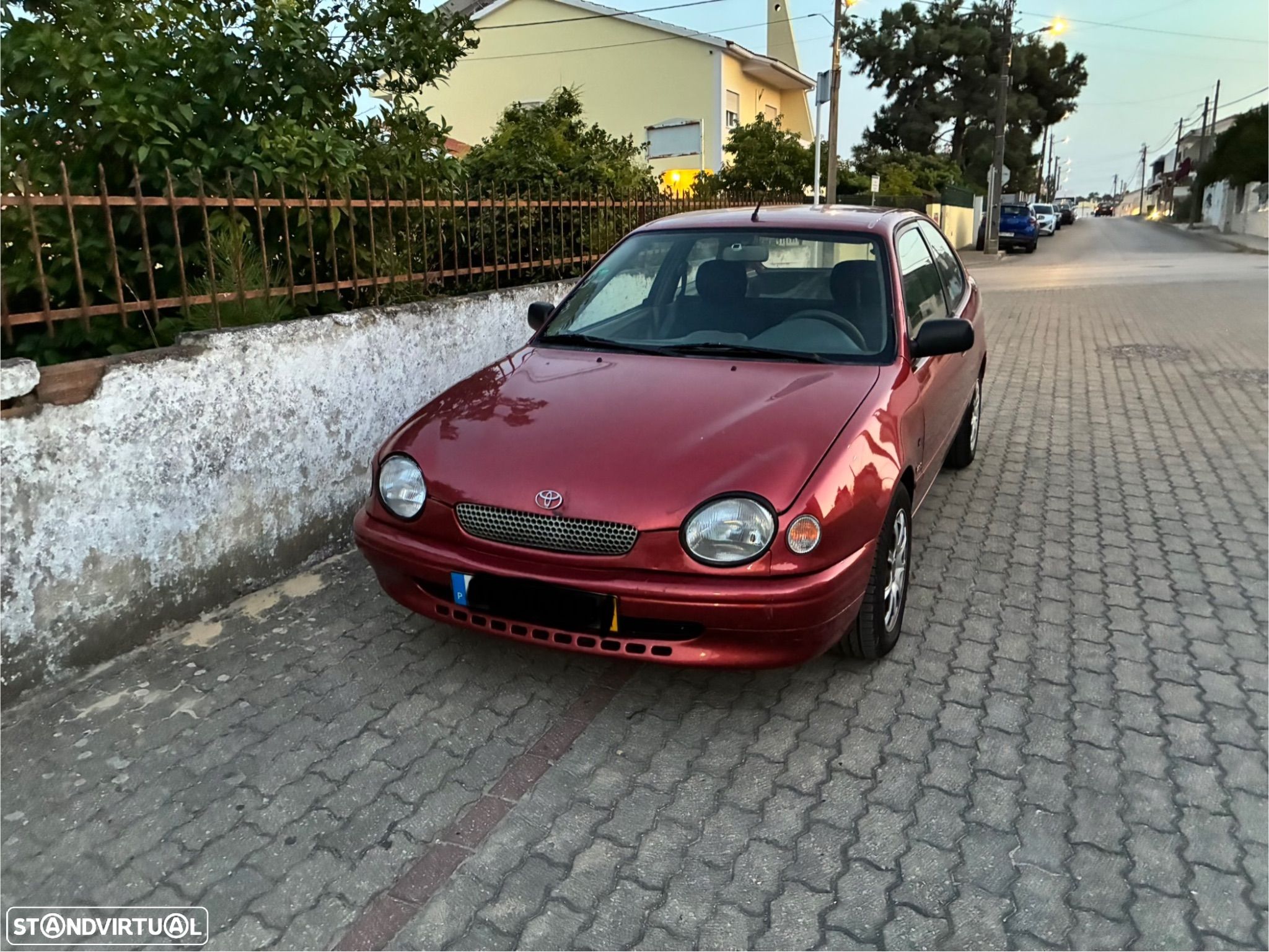 Toyota Corolla - 1
