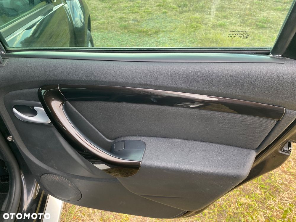 Dacia Duster 1.6 Laureate - 8