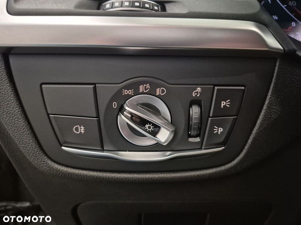 BMW X3 xDrive20d mHEV sport - 25