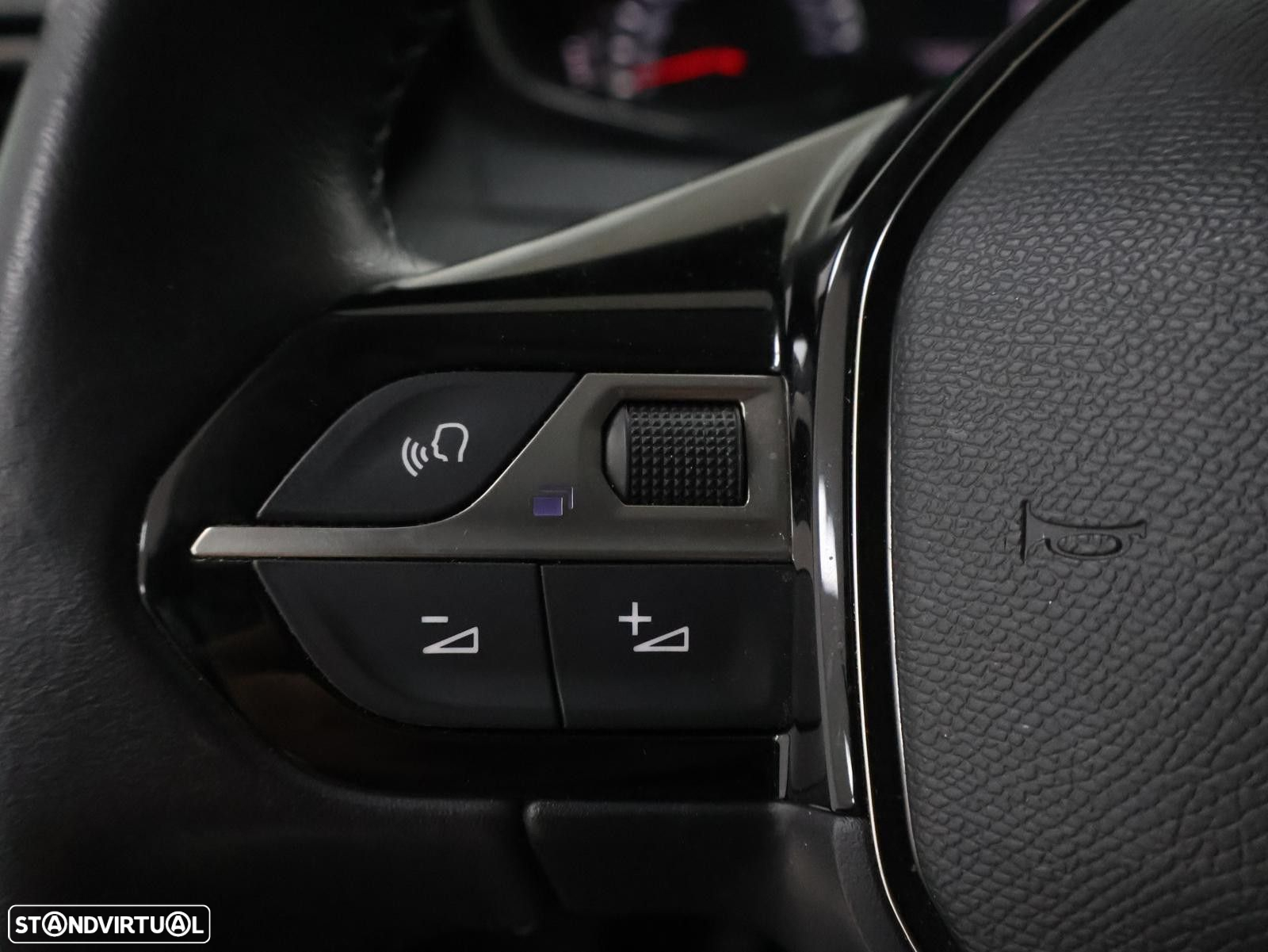 Peugeot 208 1.2 PureTech Active Pack - 16