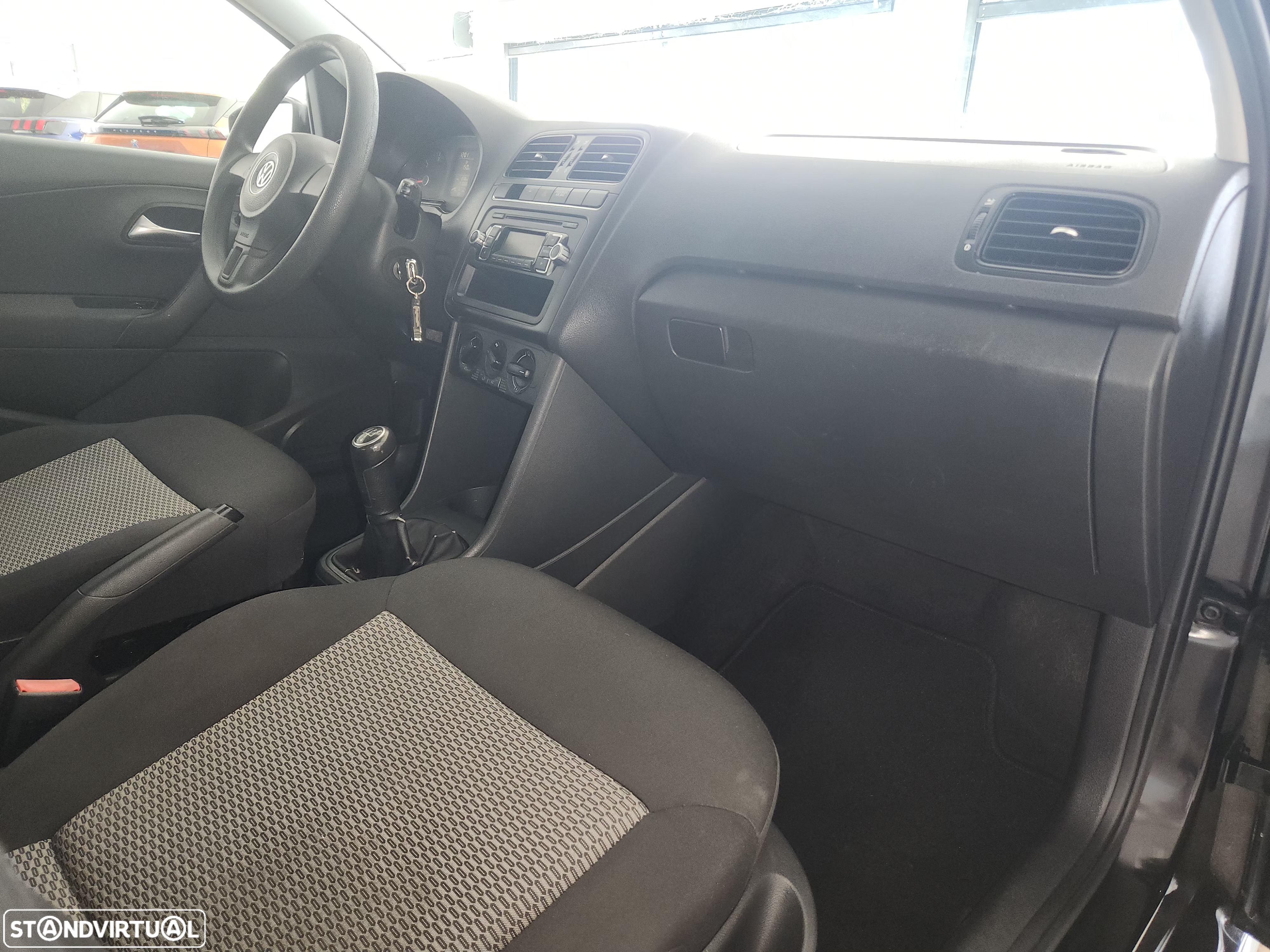 VW Polo 1.2 TDI Blue Motion - 32