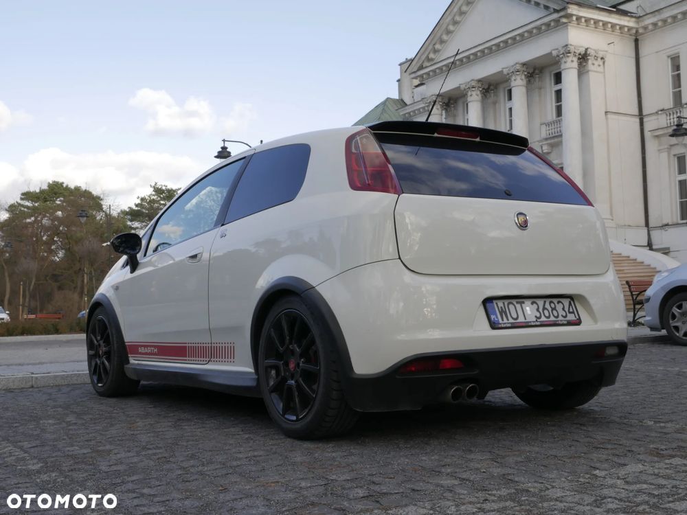 Abarth Grande Punto - 3