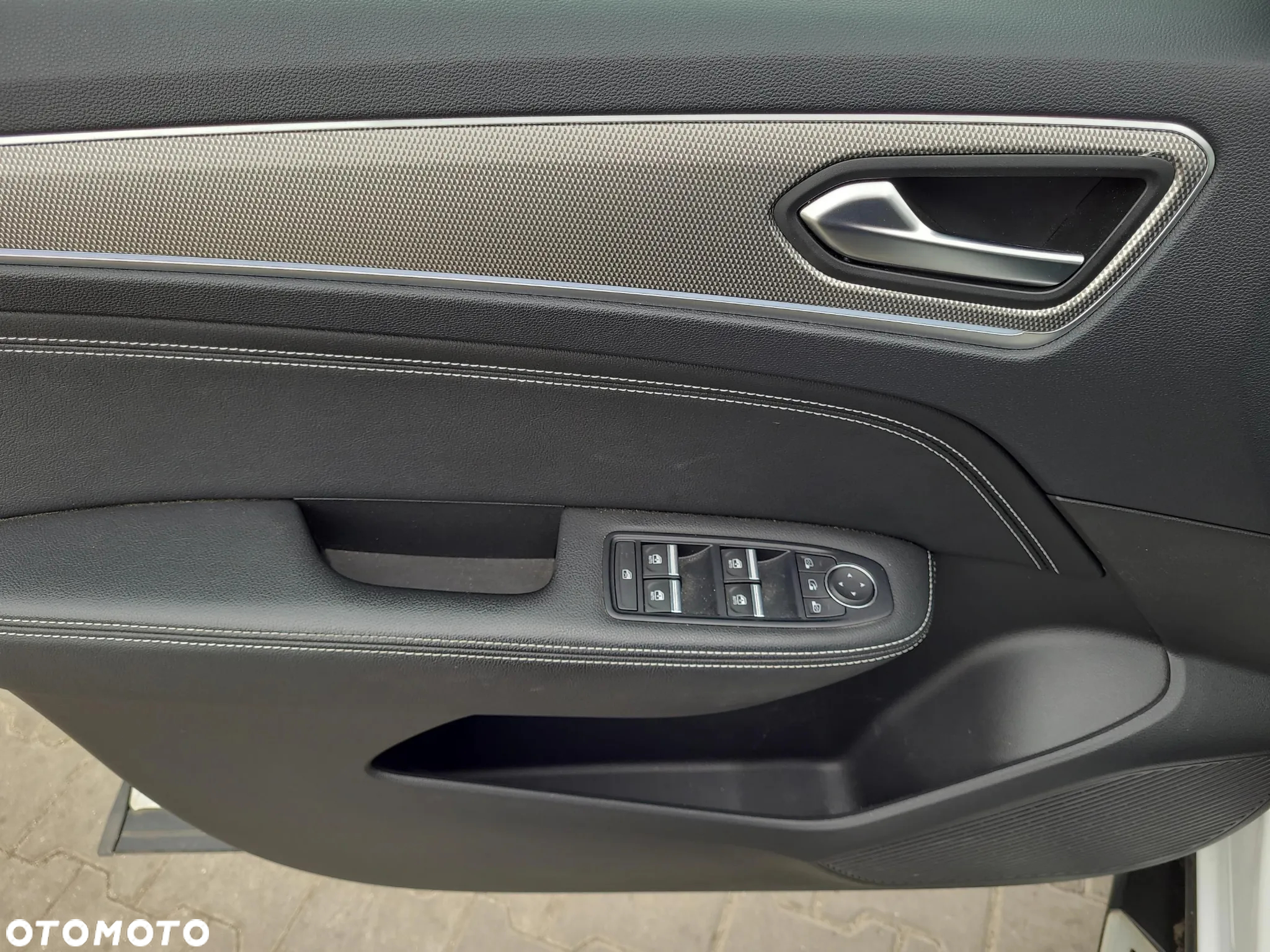Renault Arkana 1.6 E-TECH Intens MMT - 10