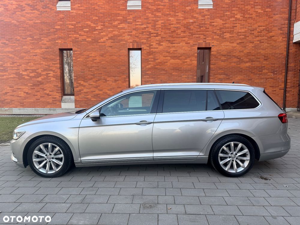 Volkswagen Passat - 2