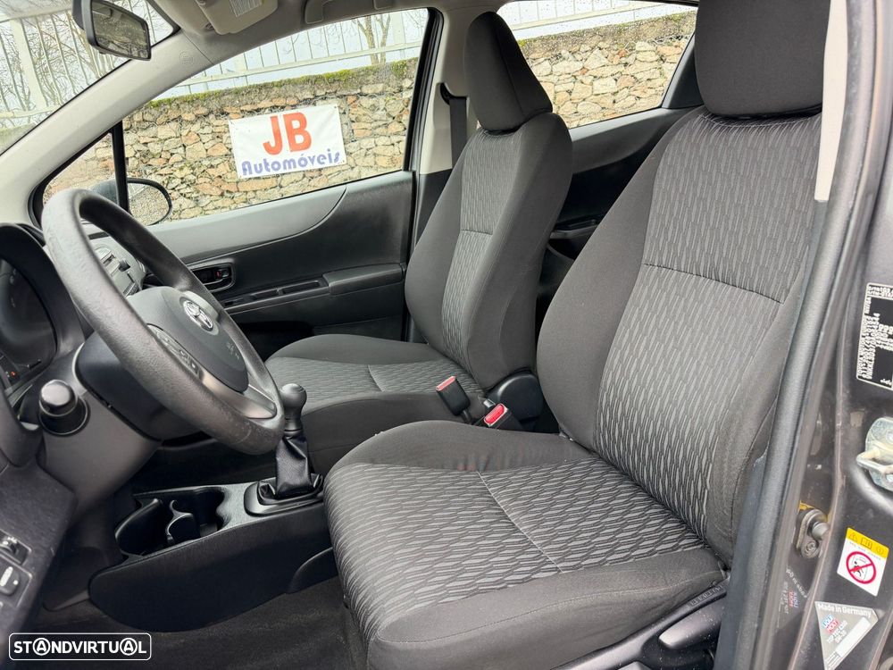 Toyota Yaris 1.0 VVT-i Comfort+AC - 8