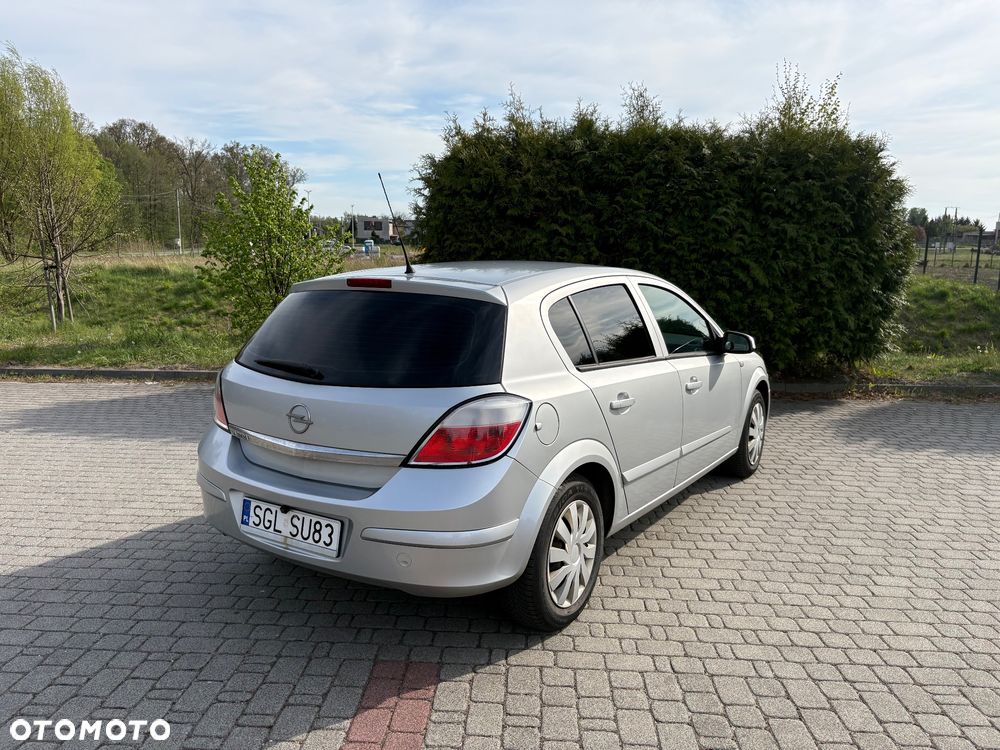 Opel Astra 1.4 - 8