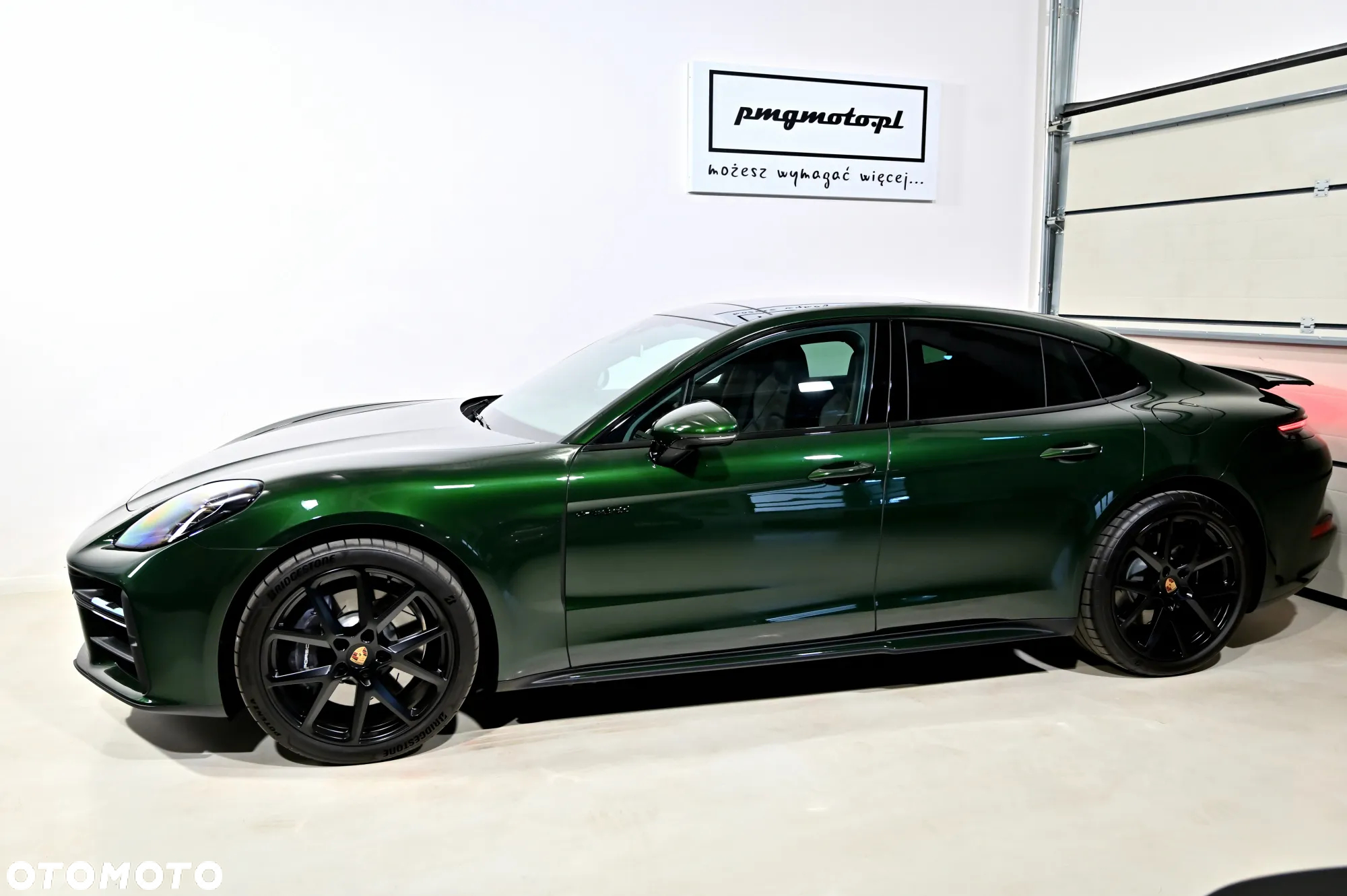 Porsche Panamera - 4