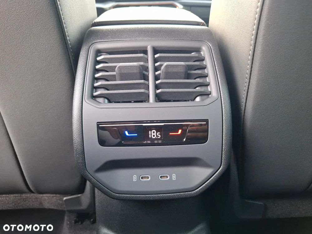 Cupra Formentor 1.5 eTSI mHEV DSG - 17