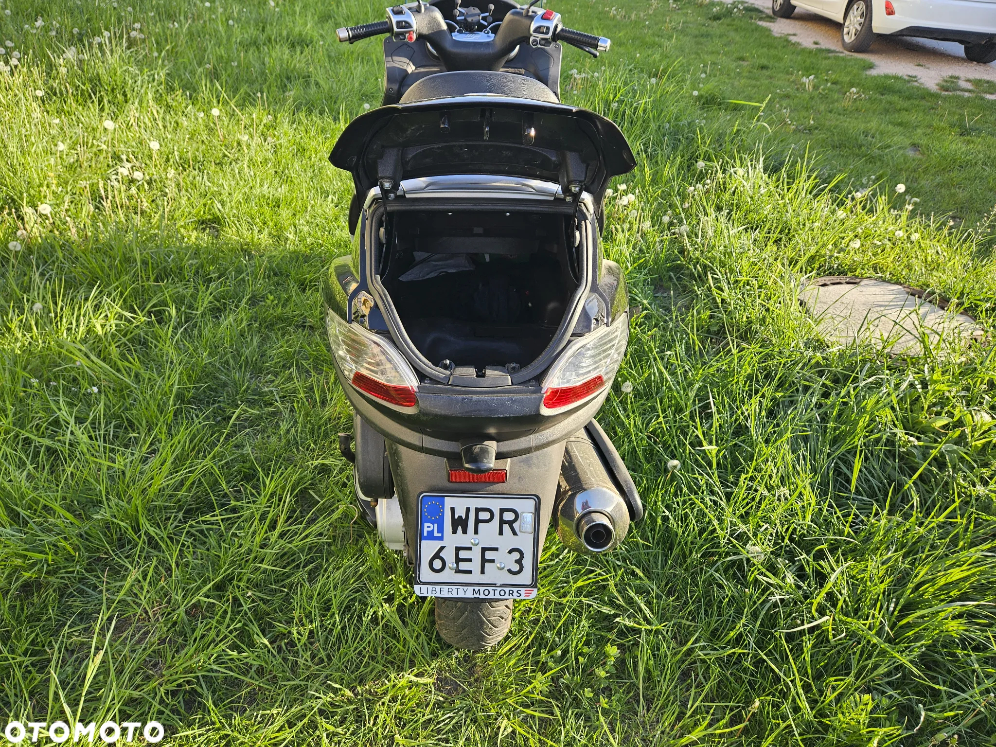Piaggio MP-3 - 14