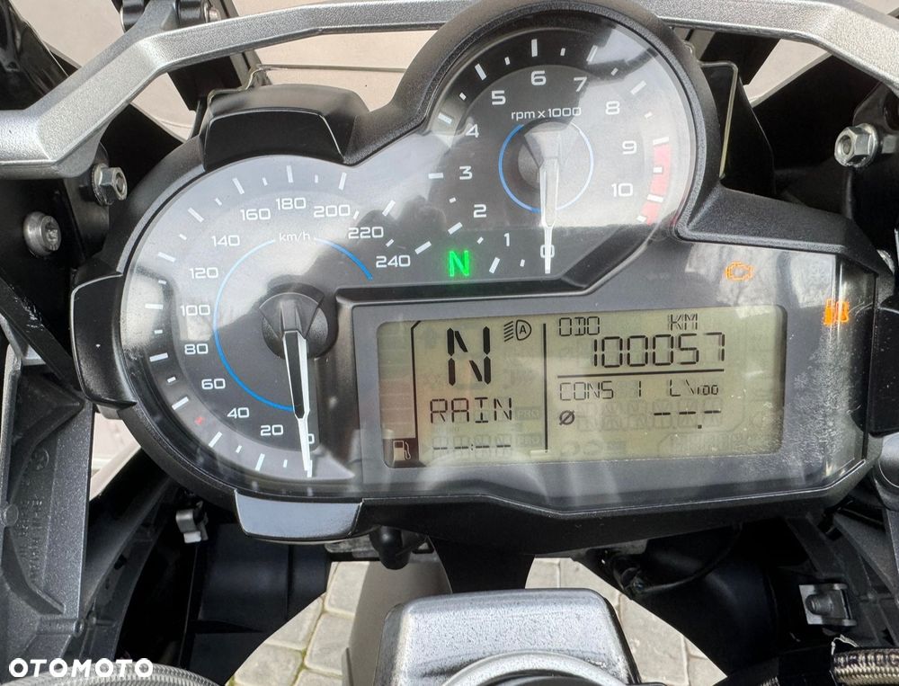 BMW R - 26