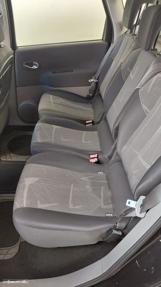 Renault Scénic 1.5 dCi Confort - 10