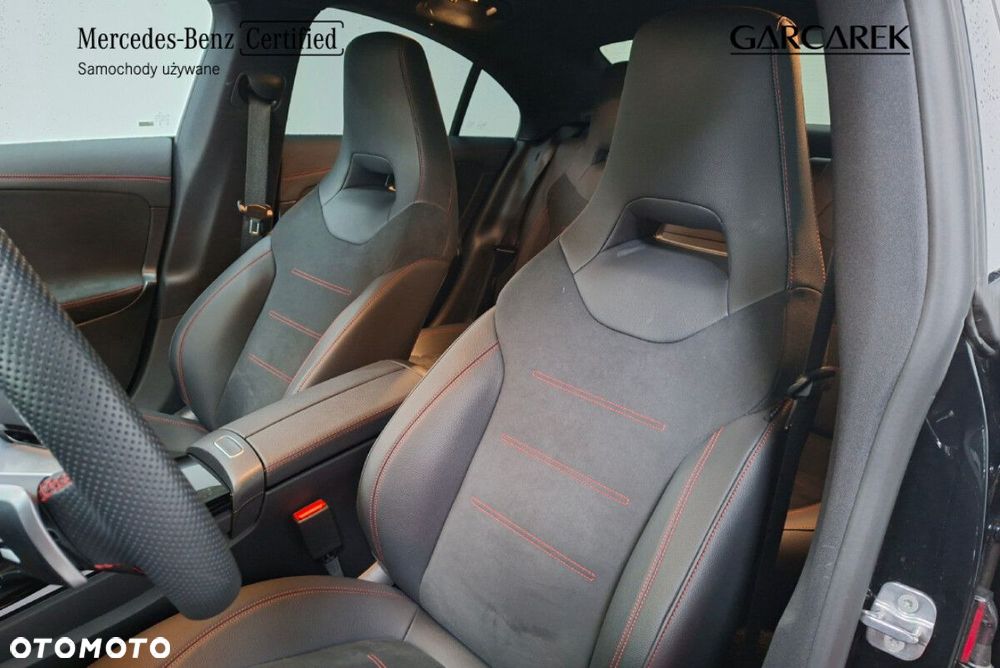 Mercedes-Benz CLA 200 d AMG Line 8G-DCT - 17