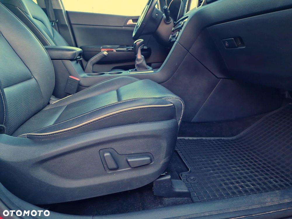 Kia Sportage 2.0 CRDI Business Line 4WD - 22