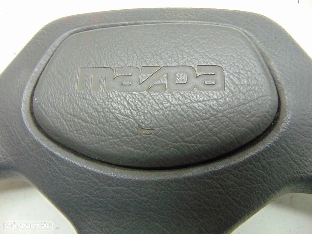 Mazda 626/Mazda 323 volante - 4
