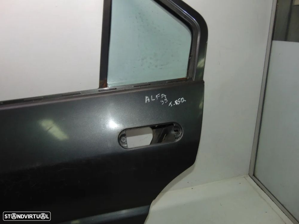 Alfa romeo 33 1º modelo portas - 2