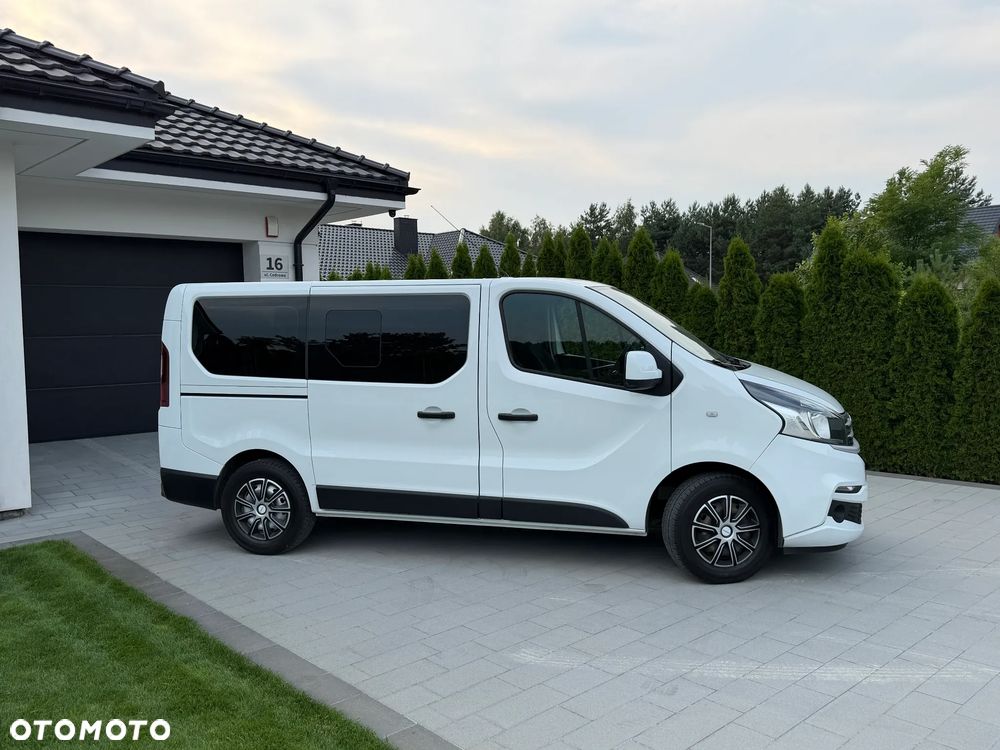 Renault Trafic Combi Authentique - 4
