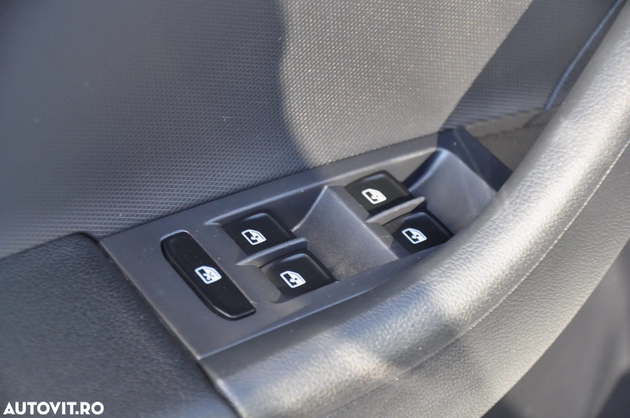 Skoda RAPID 1.0 TSI Ambition - 18