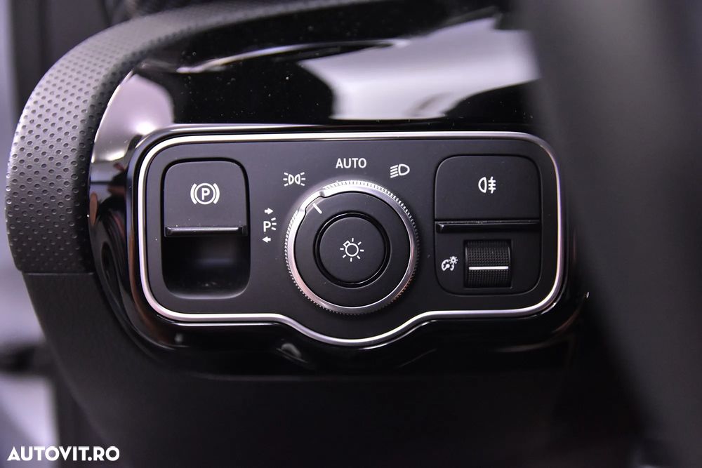 Mercedes-Benz A 180 7G-DCT - 15
