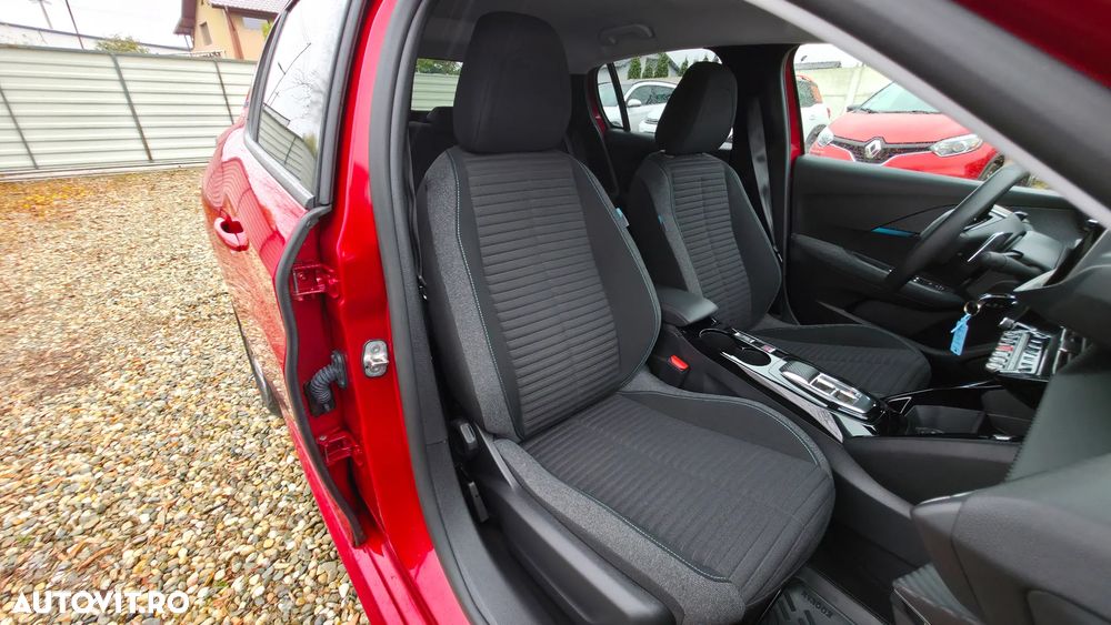 Peugeot 208 1.2 L PureTech STT EAT8 Allure Pack - 22