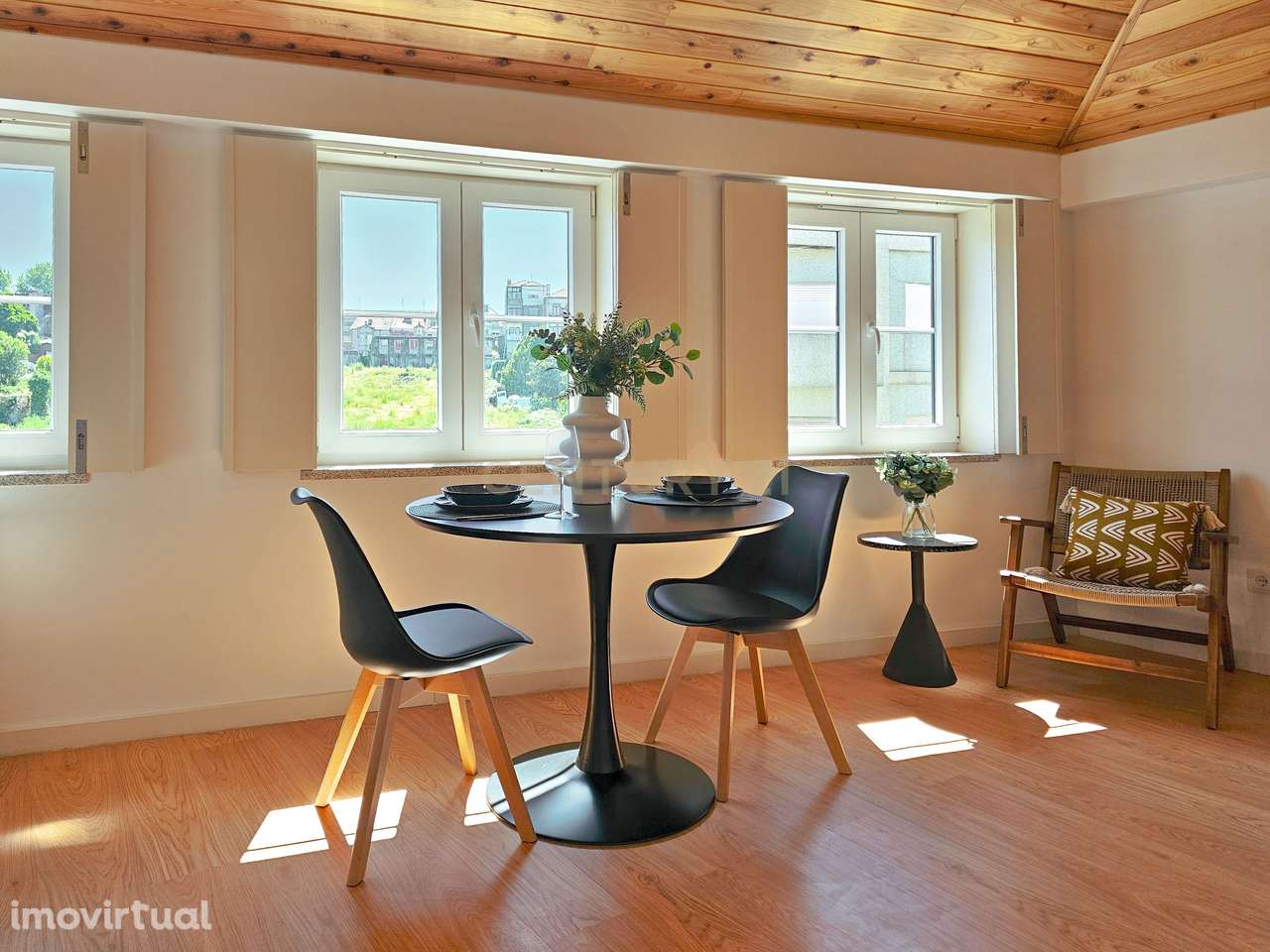 Apartamento Como Novo, Moderno e Mobilado na Rua de Santa Catarina – P - Grande imagem: 2/38