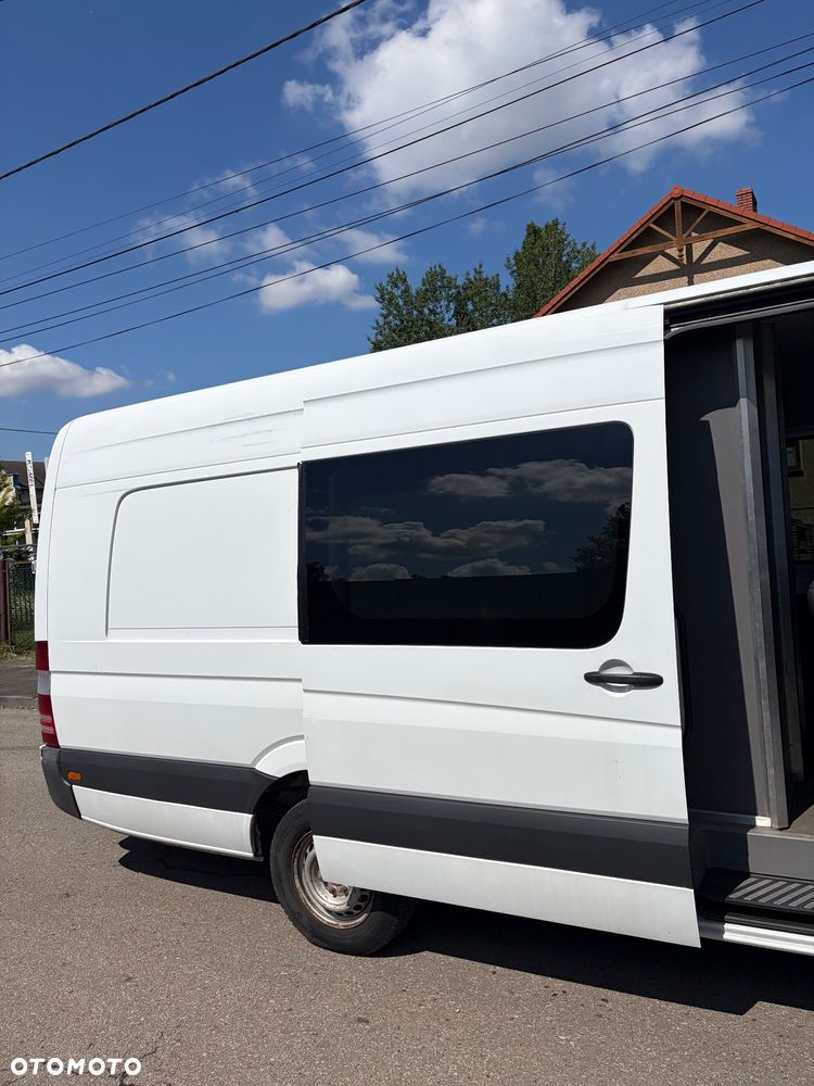 Mercedes-Benz Sprinter - 24