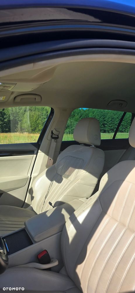Skoda Superb 2.0 TDI L&K DSG - 30