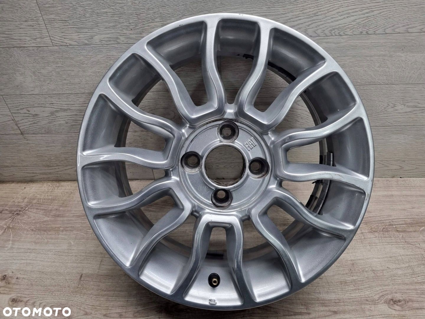 Felga Fiat 500 6Jx15H2 Et35 4x98 51906889 - 1