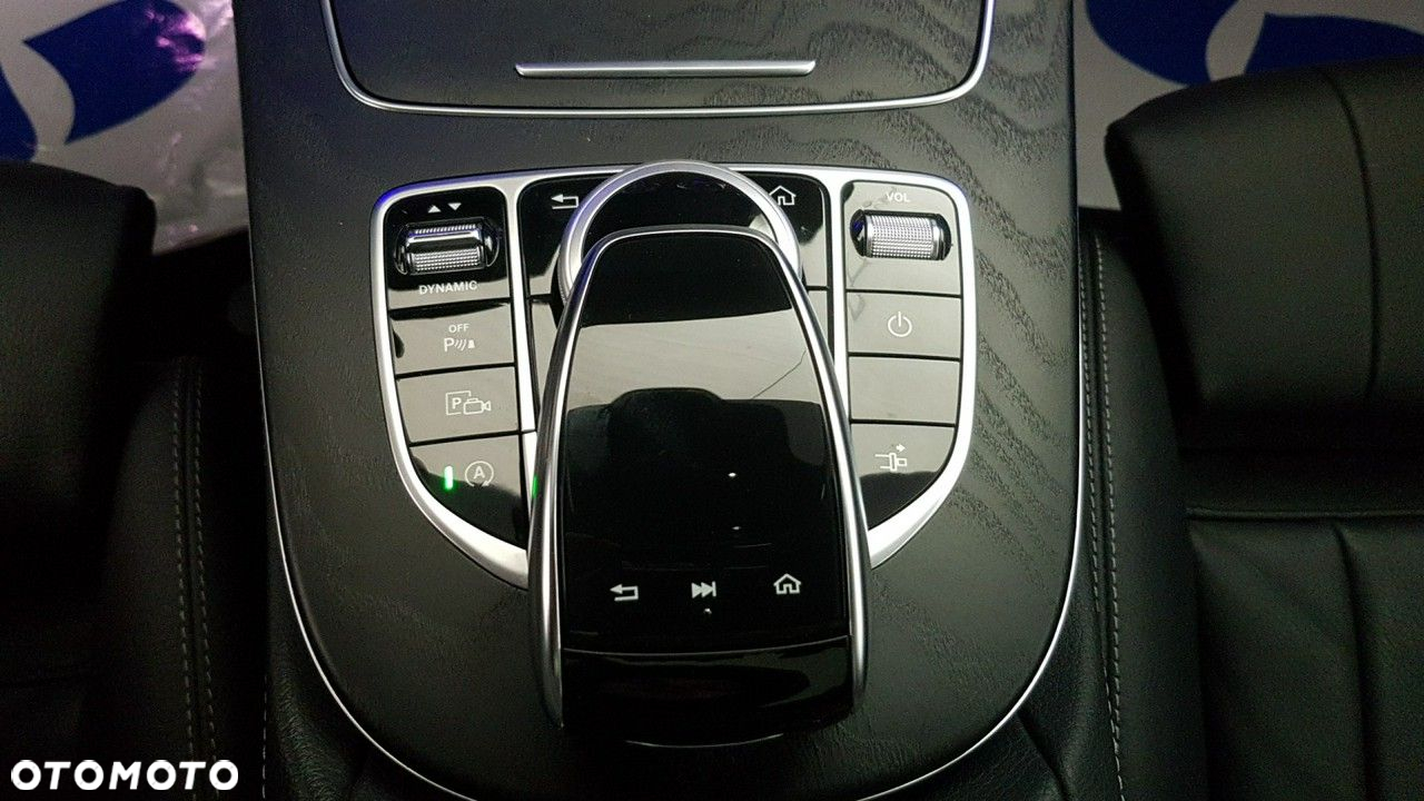 Mercedes-Benz Klasa E - 30
