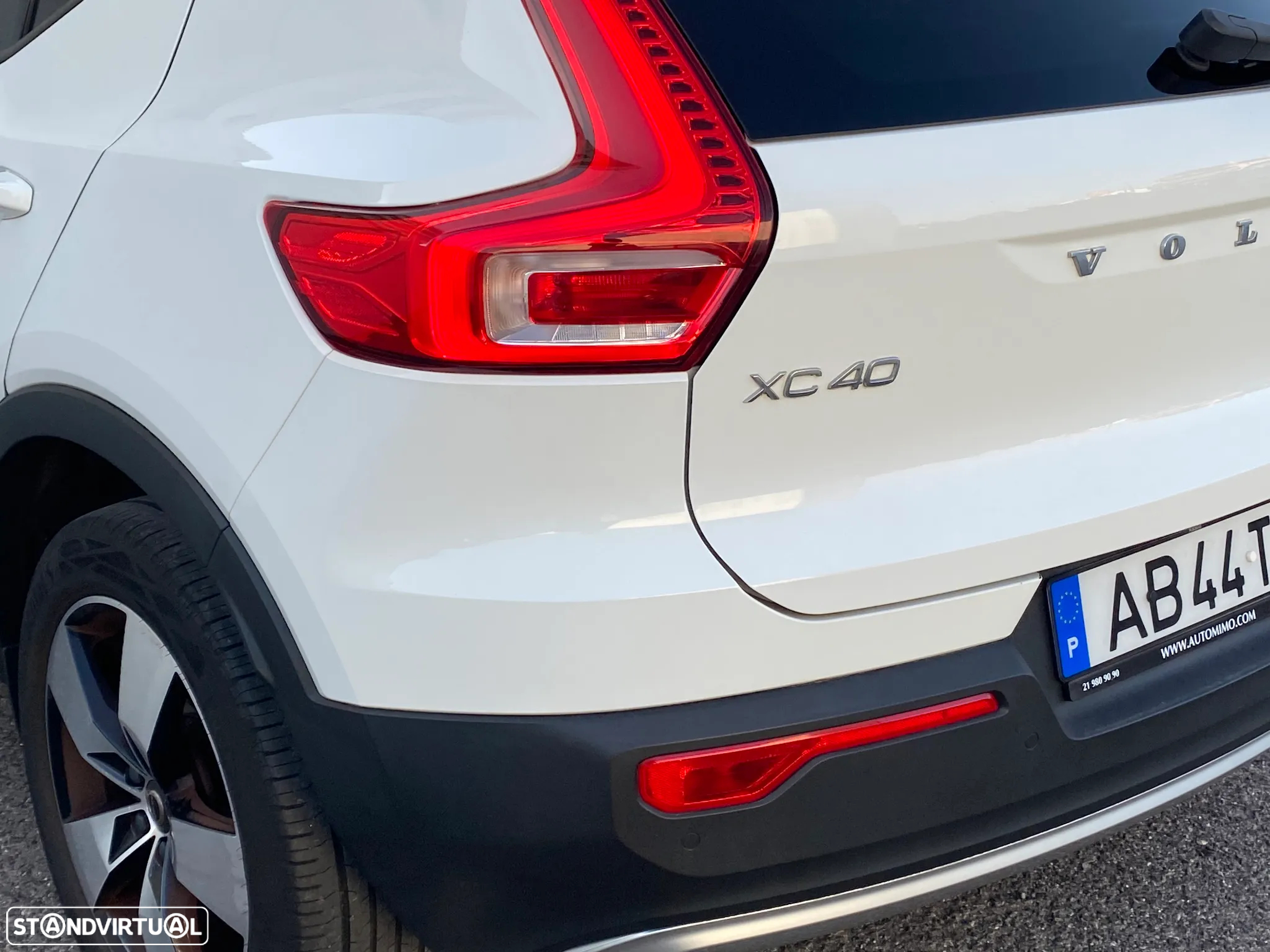 Volvo XC 40 2.0 D3 Momentum Plus - 20