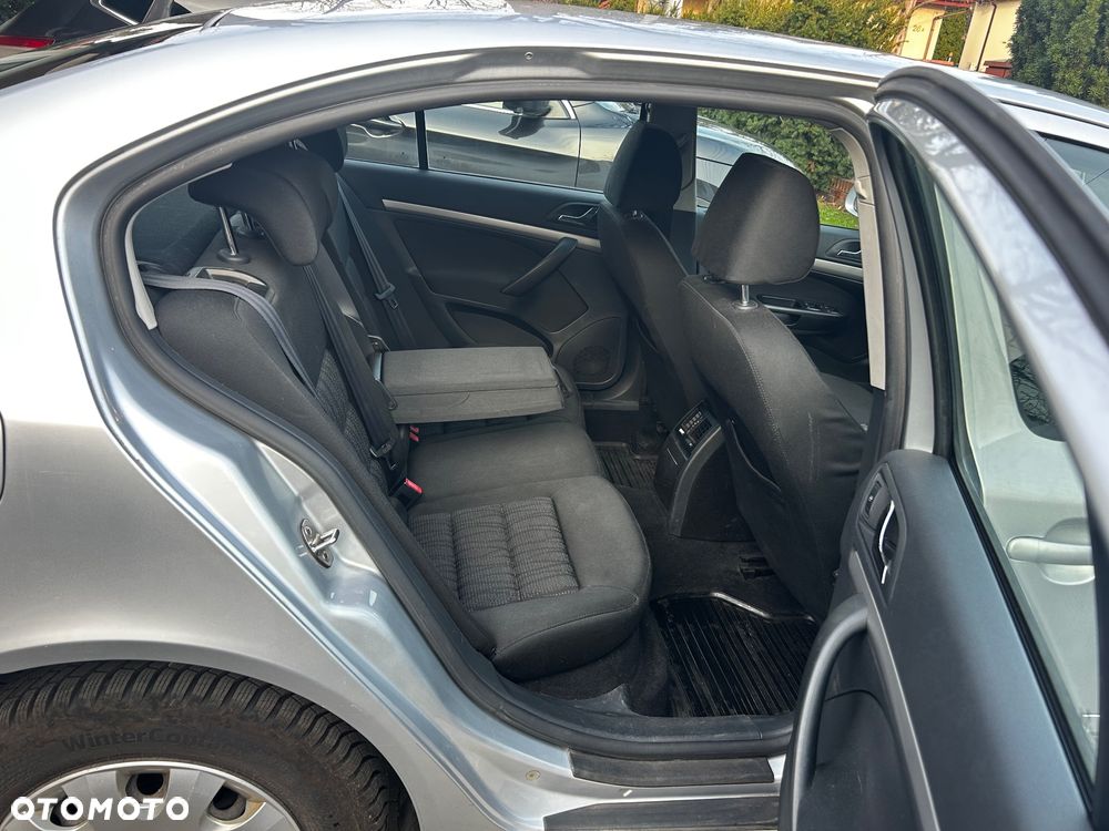 Skoda Octavia 1.4 TSI Ambiente - 10