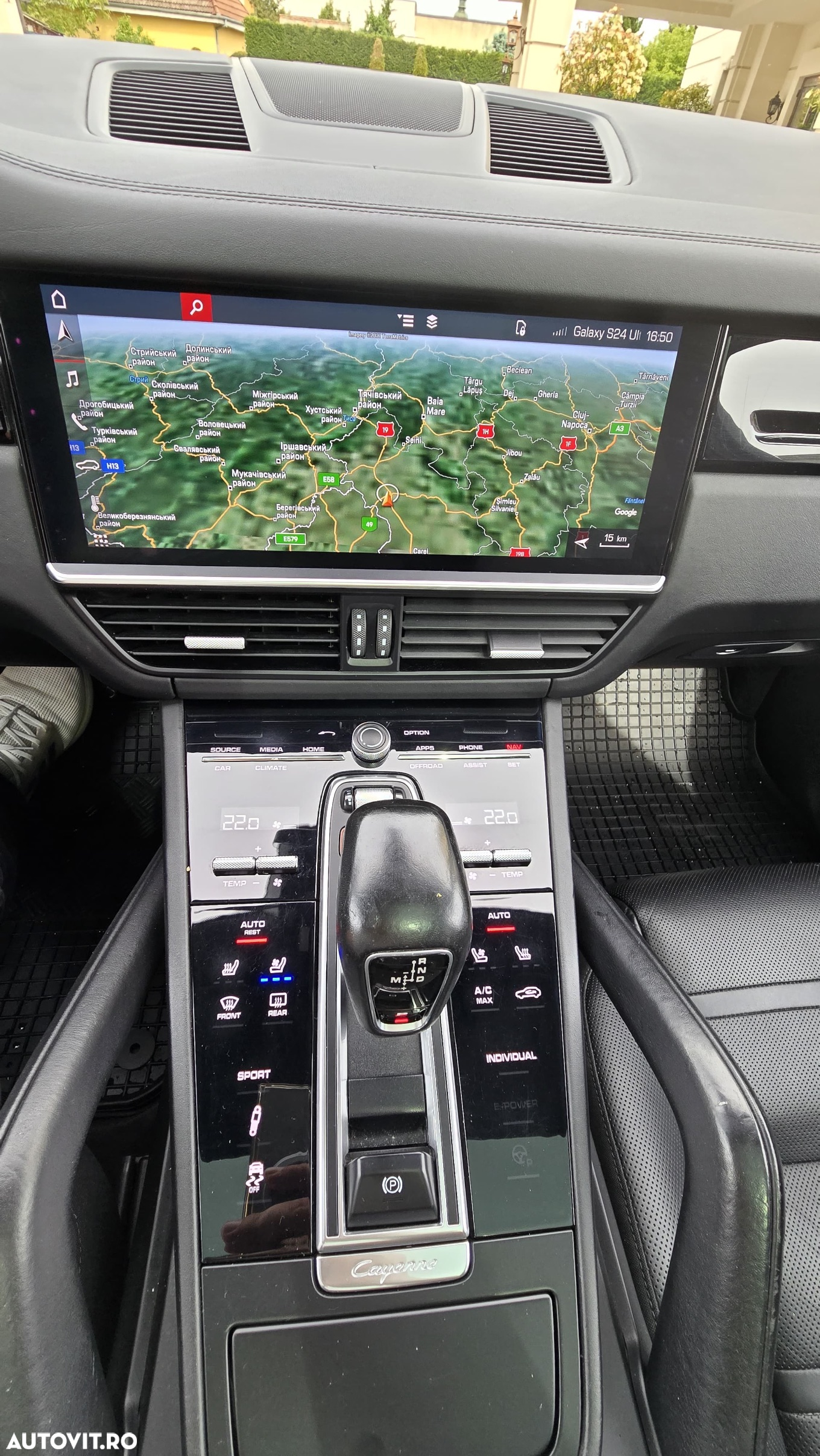 Porsche Cayenne - 6