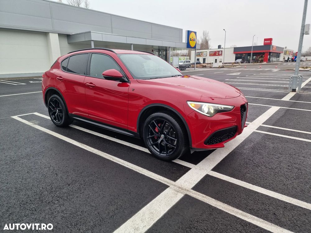 Alfa Romeo Stelvio 2.0 Turbo 16V AT8-Q4 Veloce Ti - 15
