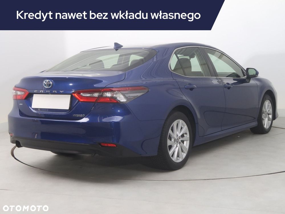 Toyota Camry - 7