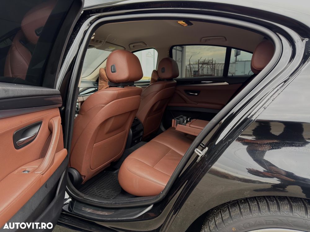 BMW Seria 5 520d Aut. - 15