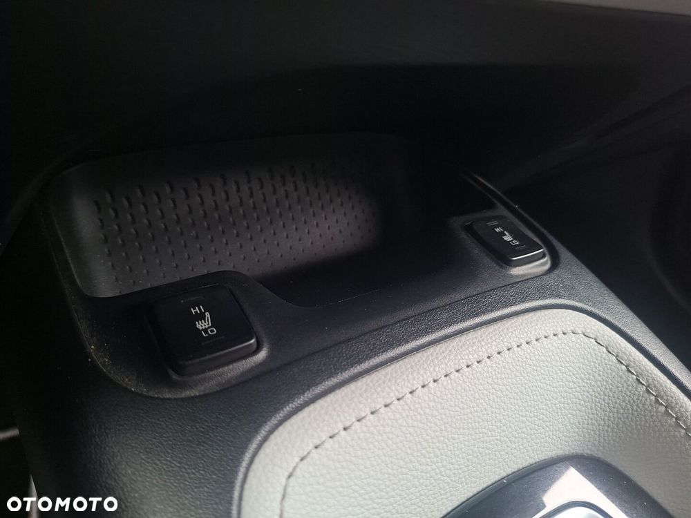 Toyota Corolla 2.0 Hybrid Comfort - 26