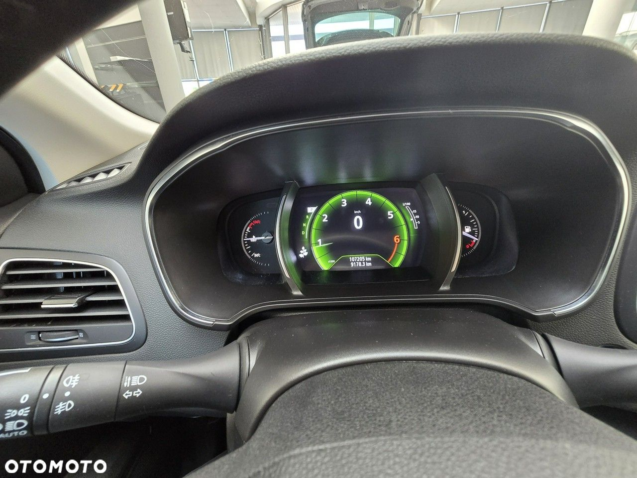 Renault Megane 1.3 TCe FAP Limited EDC - 9