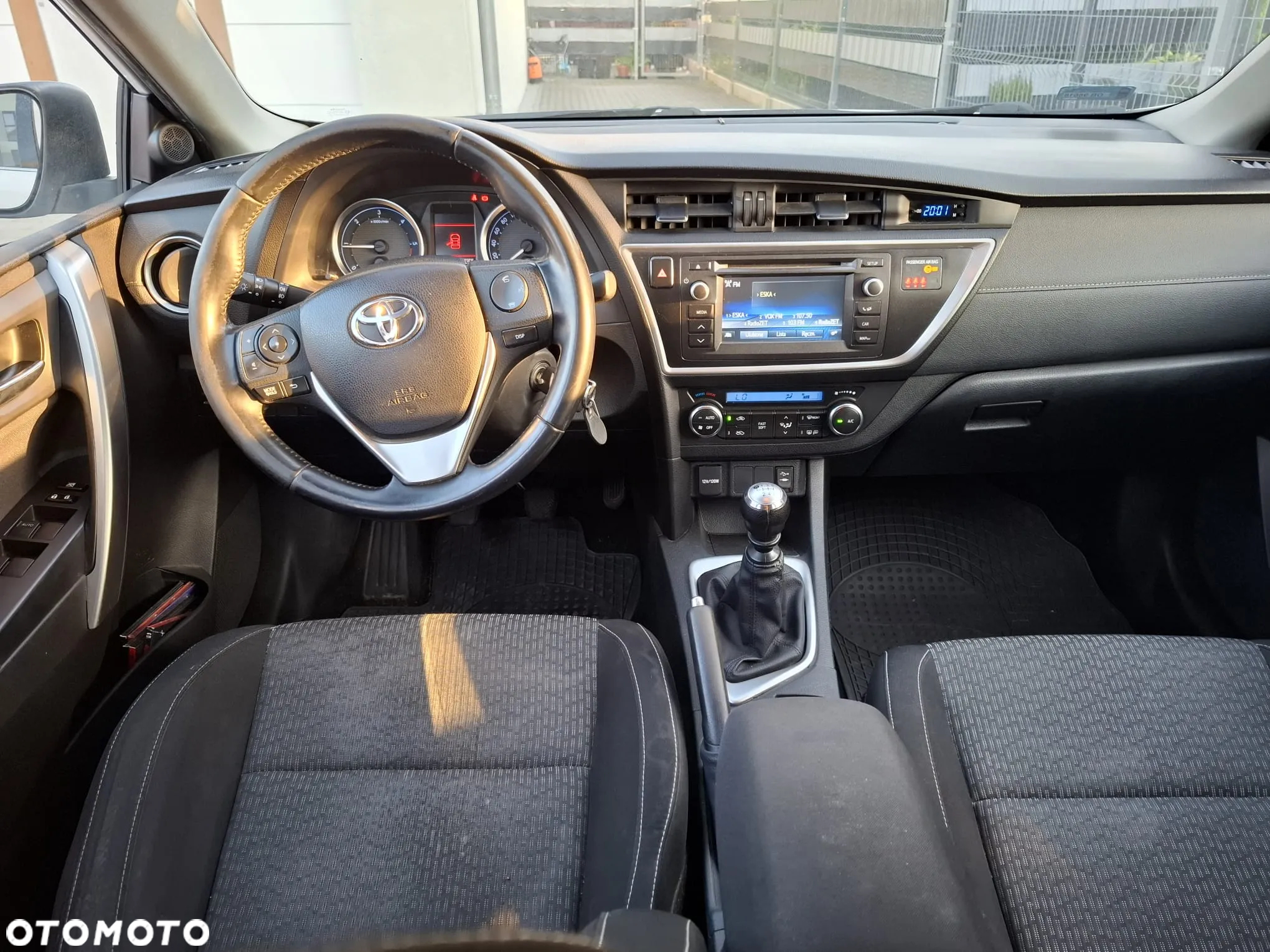 Toyota Auris 1.4 D-4D Active - 8