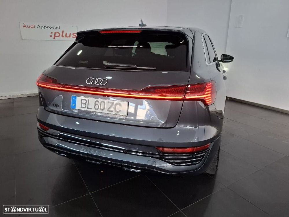Audi Q8 e-Tron 55 quattro Advanced - 7
