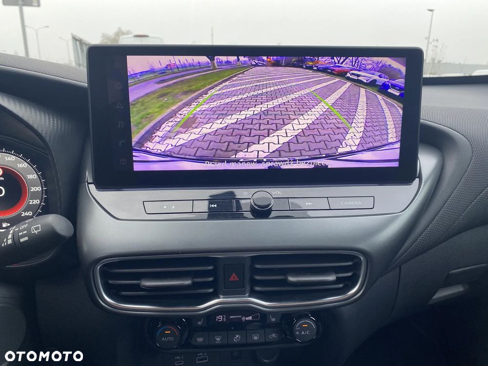 Nissan Juke 1.0 DIG-T N-Connecta DCT - 18