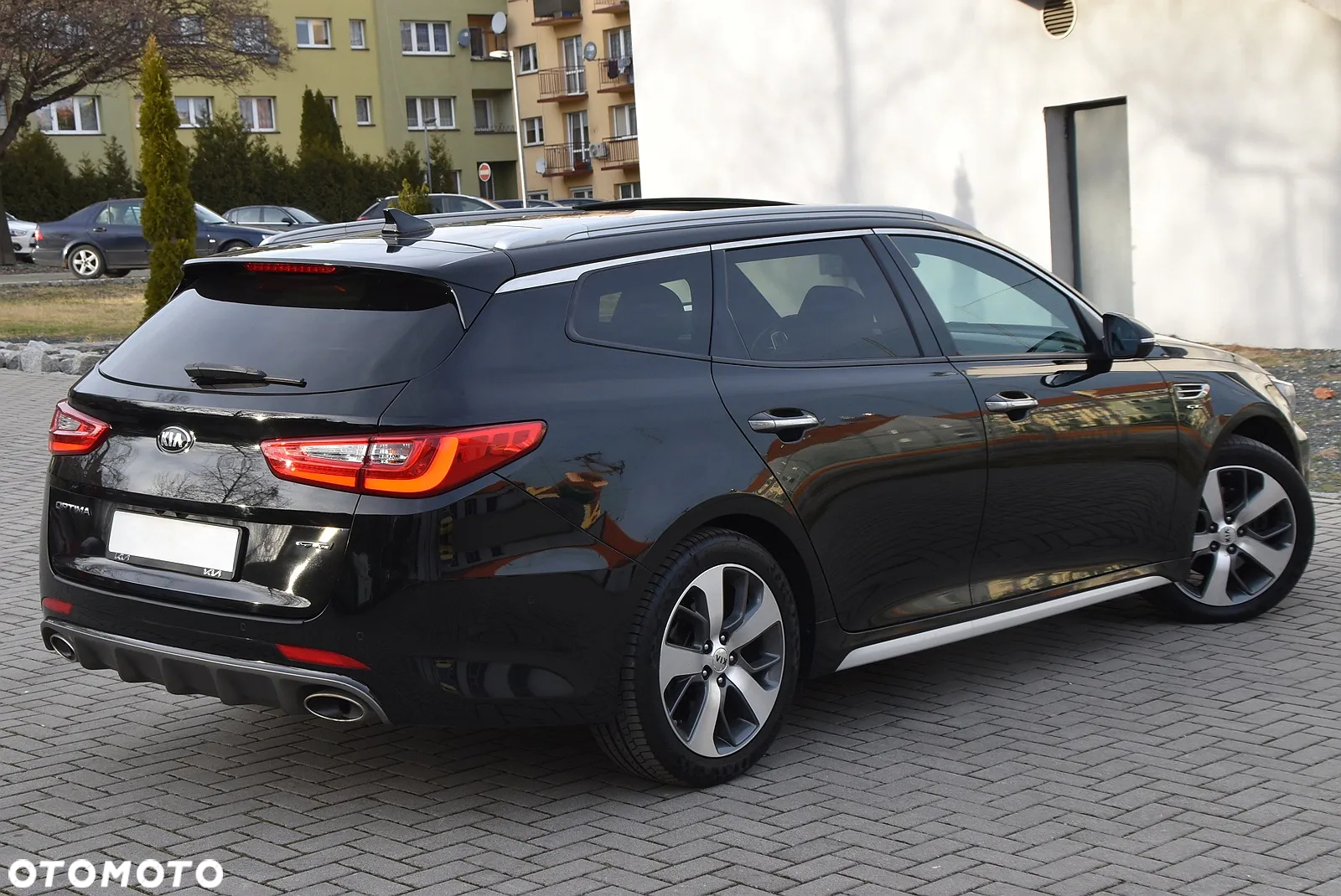 Kia Optima - 6