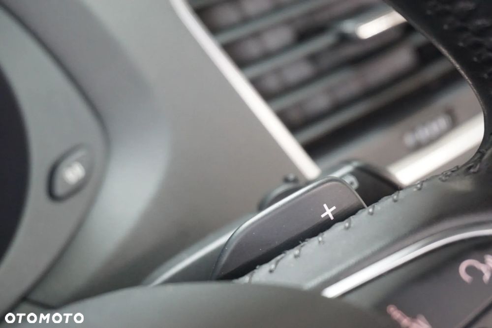 Audi Q3 2.0 TDI Quattro S tronic - 37