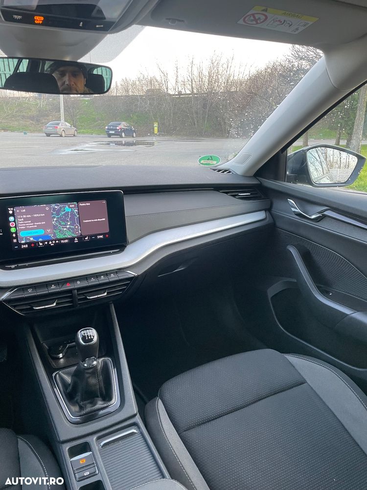 Skoda Octavia Combi 2.0 TDI Tour - 18