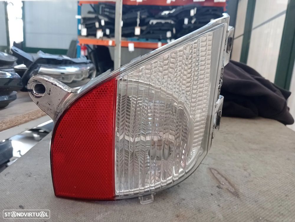 Farolim nevoeiro direito Citroen C3 Aircross 17 - / 9820759880 - 1