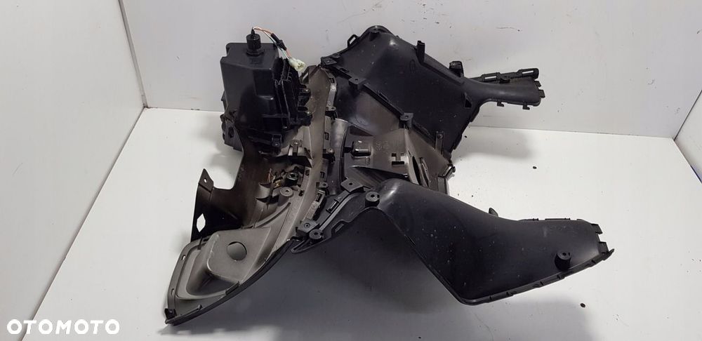 KYMCO K-XCT 125 KOKPIT OSŁONA KOLAN - 7