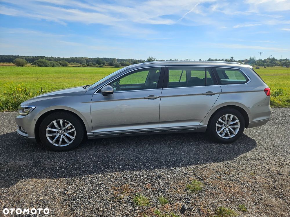 Volkswagen Passat - 2